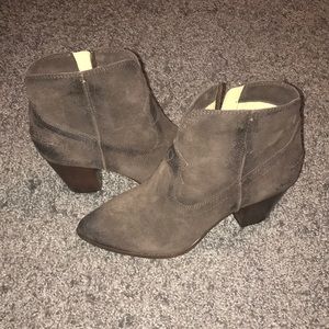 Frye NWOT Renee Sean Short Boots